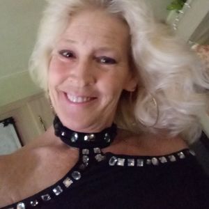 Meet your Posher, Debra